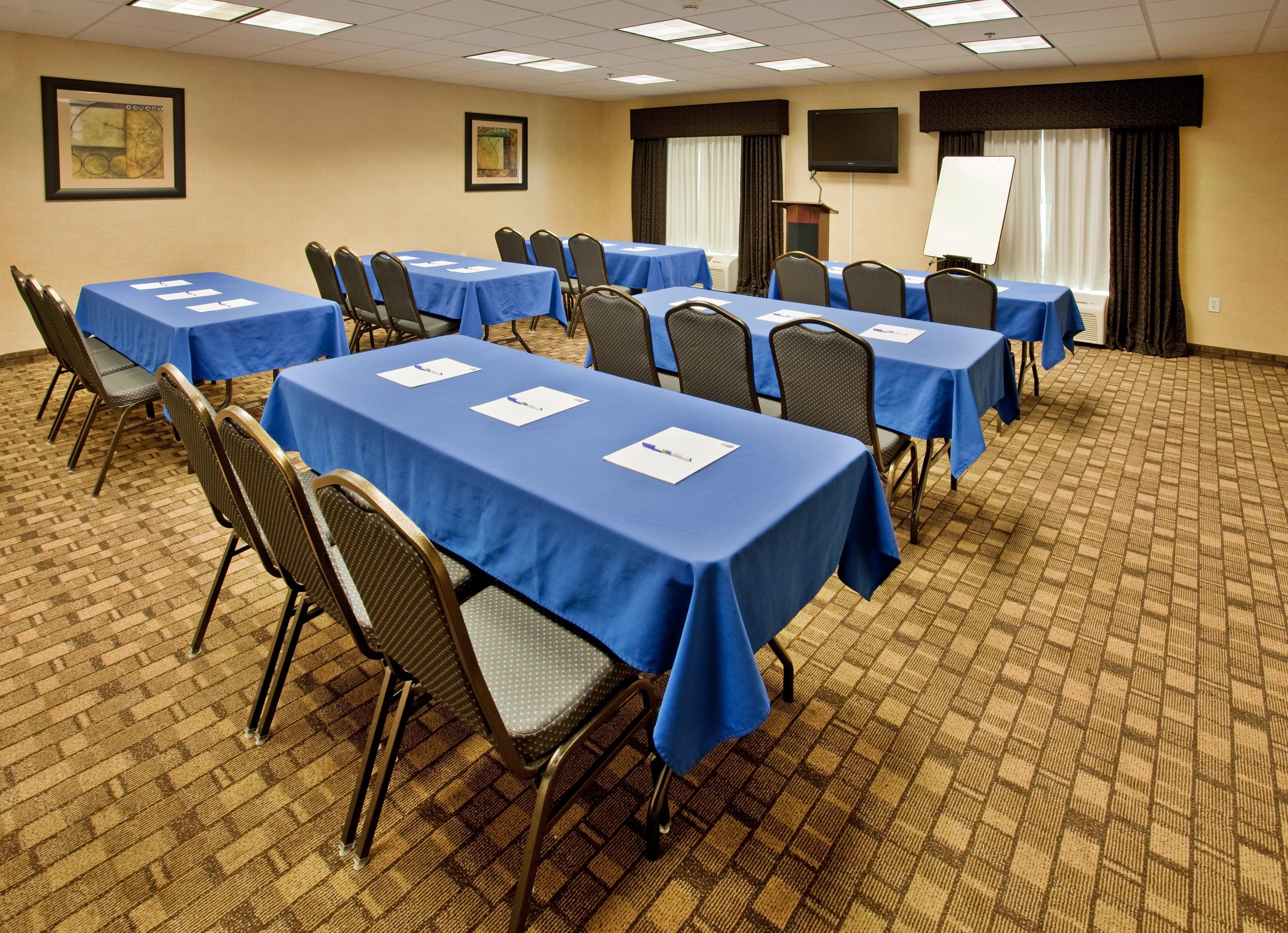 Holiday Inn Express Hotel & Suites Wichita Airport By Ihg المظهر الخارجي الصورة