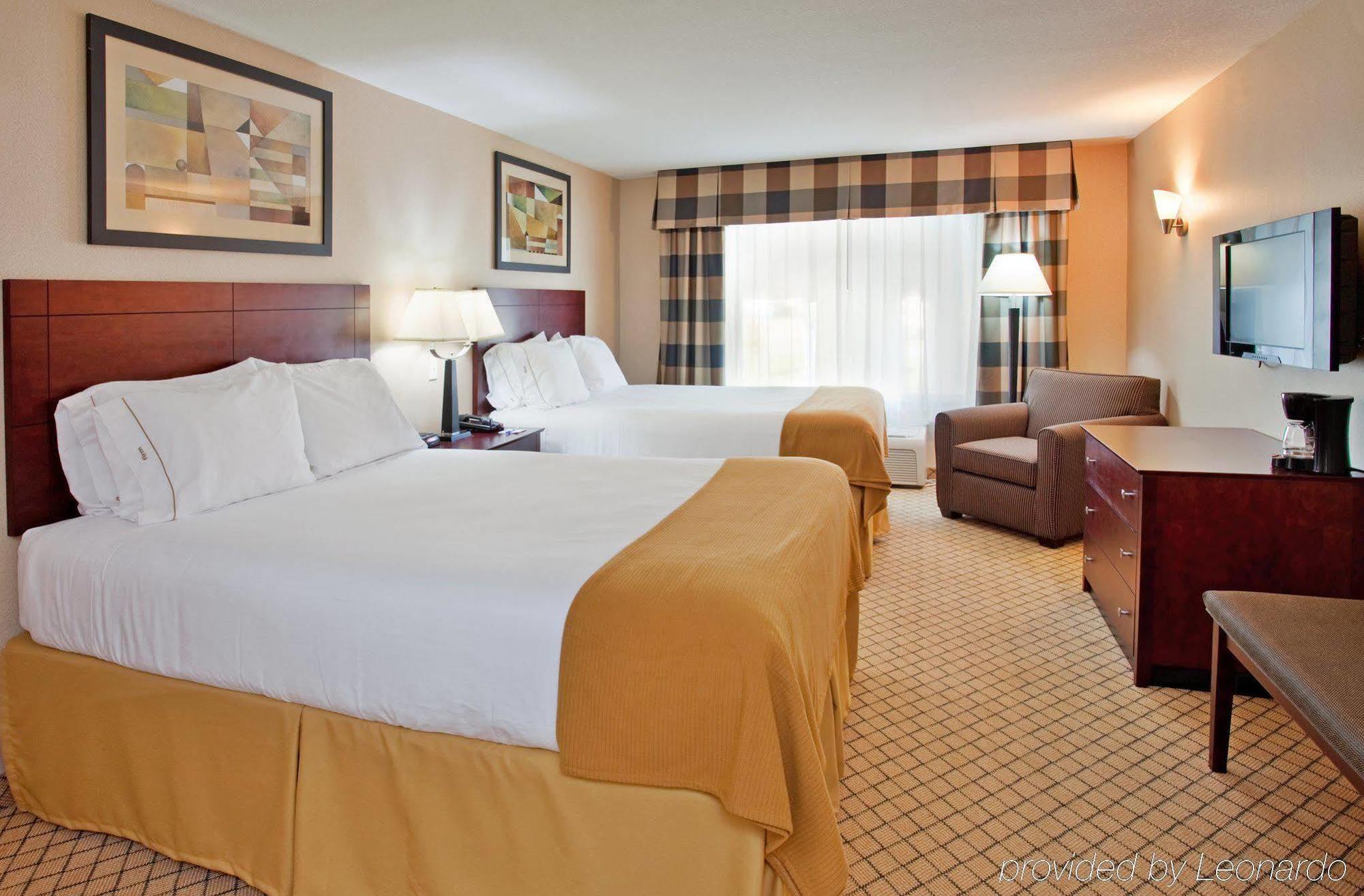Holiday Inn Express Hotel & Suites Wichita Airport By Ihg الغرفة الصورة