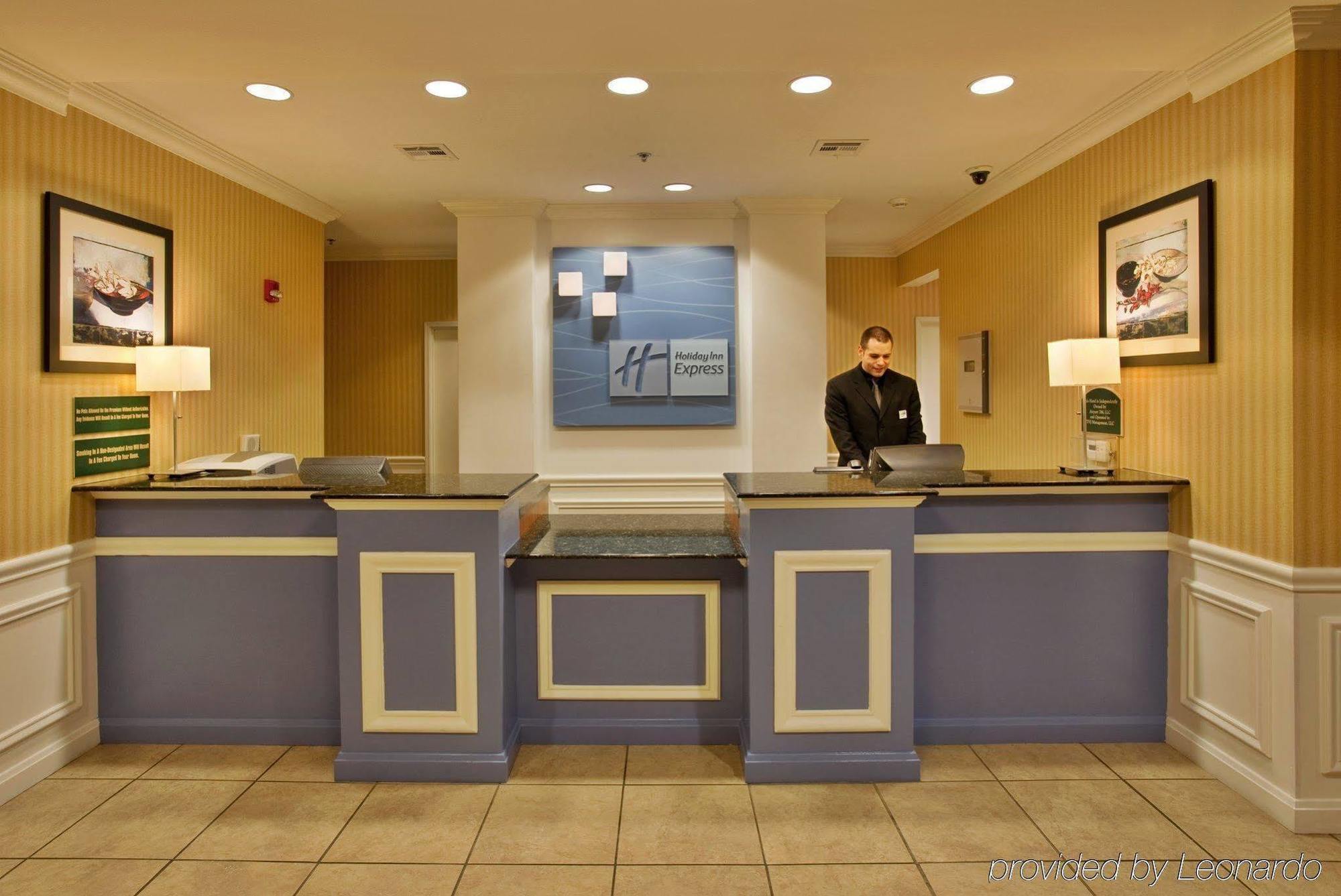 Holiday Inn Express Hotel & Suites Wichita Airport By Ihg المظهر الخارجي الصورة